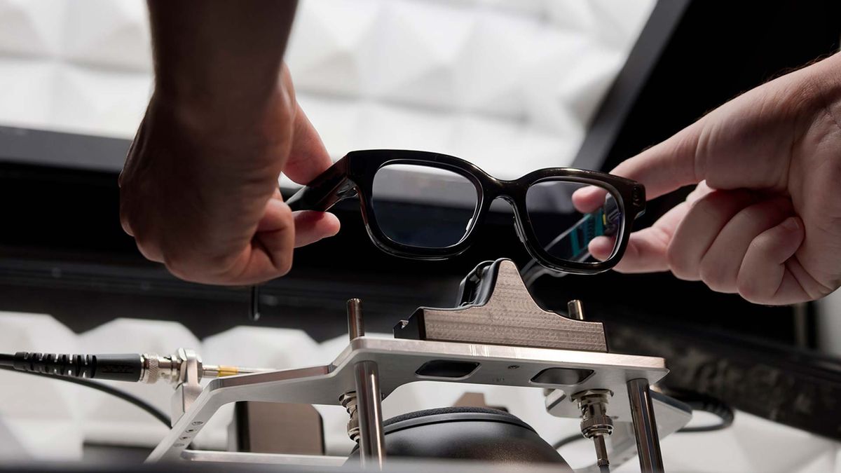 Magic Leap Android XR Smart Glasses Prototype